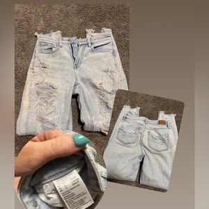 American Eagle Outfitters Light Wash Distressed Skinny Jeans
